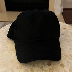 Sleek Black Men's Baseball Cap